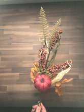 Load image into Gallery viewer, 17.5&quot; Pumpkin, leaves and berries - Red/Orange Pumpkin
